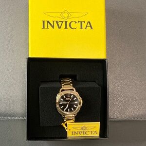 Invicta Wildflower
Aria Women's Watch - 32mm,
Gold 47326